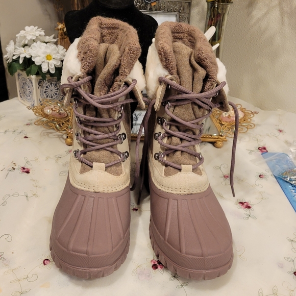 NWB Skechers Windom-Pretty Winter Natural/Purple Snow Boots - Picture 9 of 9